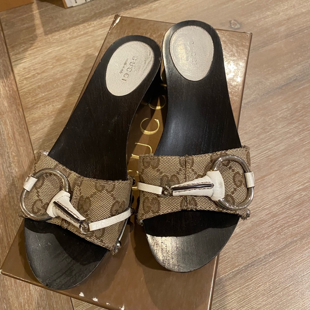 Gucci sandals